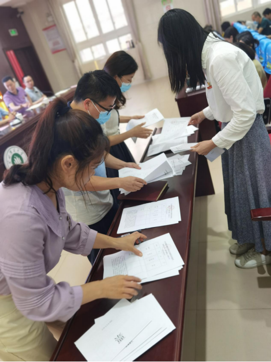 党建通讯稿389.png 党建通讯稿389.png